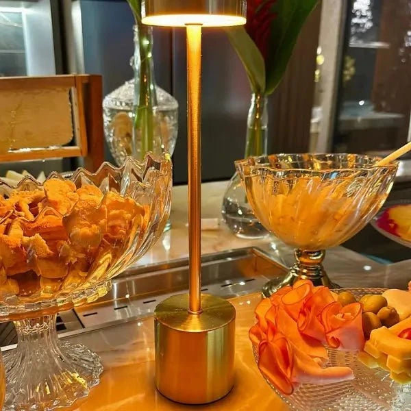 Luminária de Led Mendoza com Acendimento ao toque - Cazehn